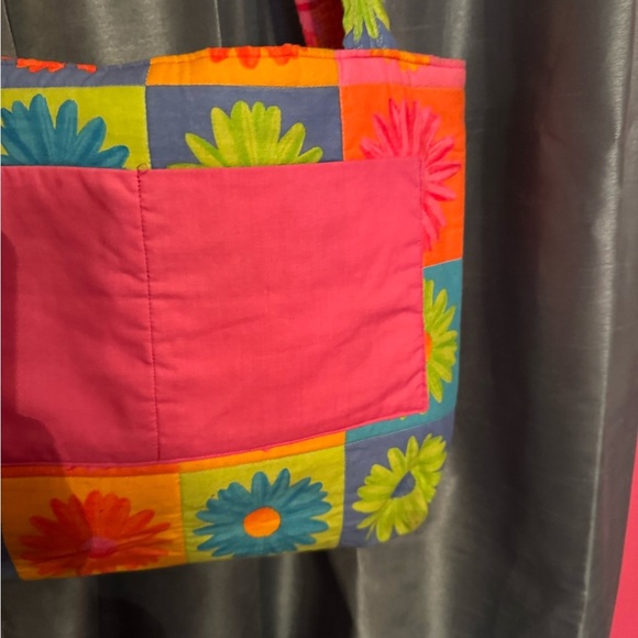 Handmade Spring Flowers Women’s Tote 12x16 Interior Exterior Pocket Flower Clasp - Picture 6 of 13